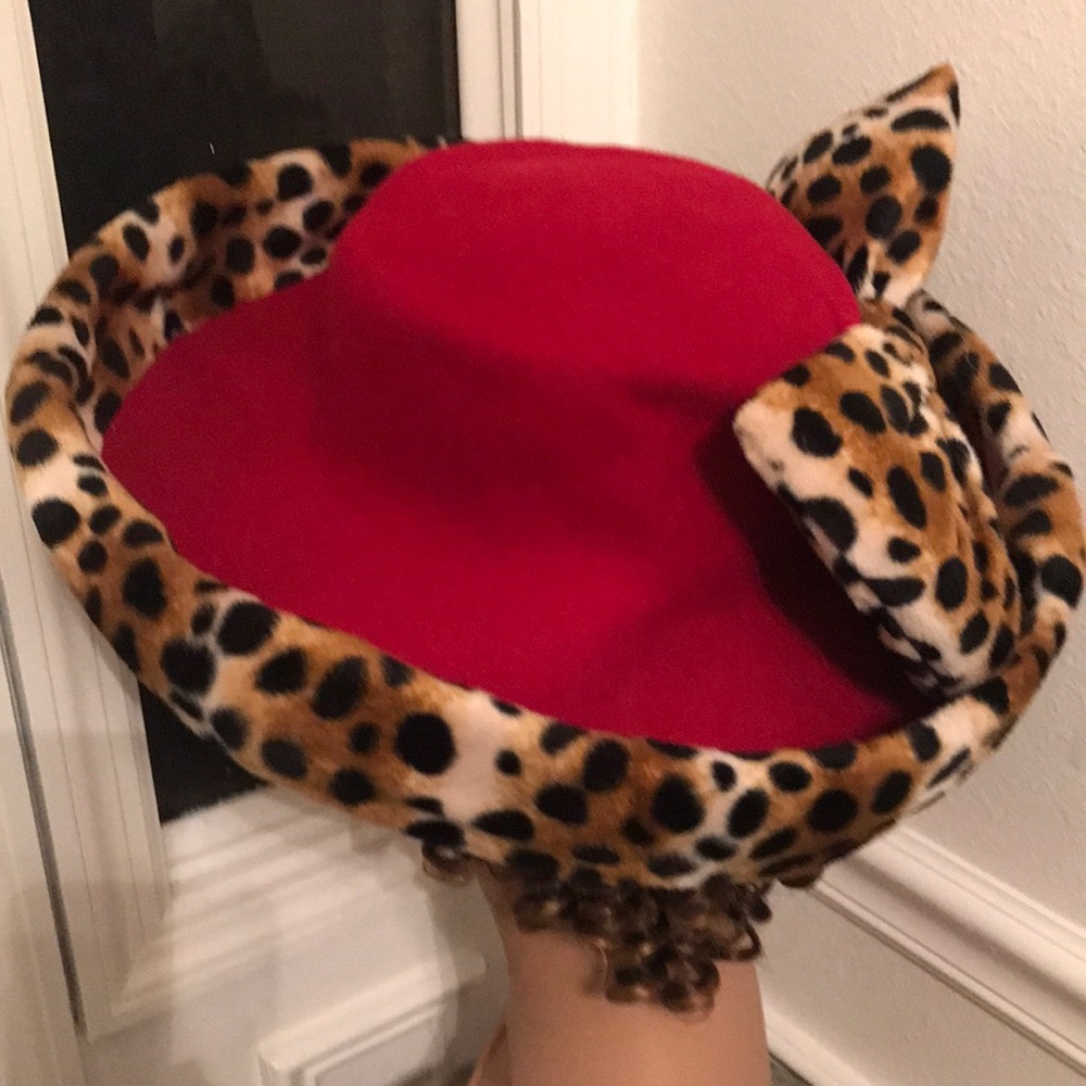 Ladies Animal Print Felt Hat💕.  OS